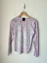 Load image into Gallery viewer, Lulu Lemon Athletic Top Size Medium
