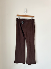 Load image into Gallery viewer, Garage Athletic Pants Size Medium
