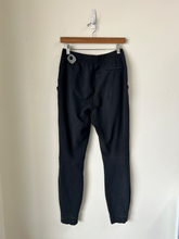 Load image into Gallery viewer, Lulu Lemon Athletic Pants Size Small
