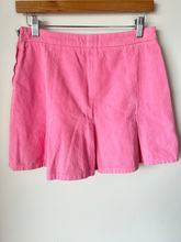Load image into Gallery viewer, Bdg Short Skirt Size Medium
