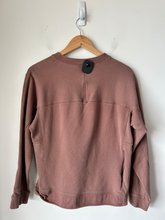 Load image into Gallery viewer, Lululemon Sweatshirt Size Small
