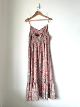 Load image into Gallery viewer, Dress Forum Maxi Dress Size Large
