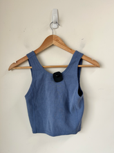 Load image into Gallery viewer, Lulu Lemon Athletic Top Size Small
