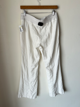 Load image into Gallery viewer, Urban Outfitters ( U ) Pants Size Medium
