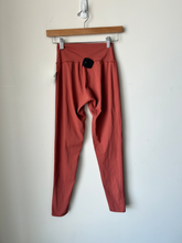 Load image into Gallery viewer, Gym Shark Athletic Pants Size Small
