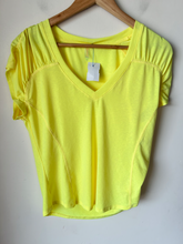 Load image into Gallery viewer, Free People Movement Athletic Top Size Extra Large
