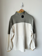 Load image into Gallery viewer, Sweatshirt Size Extra Large

