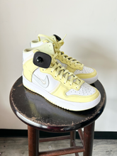 Load image into Gallery viewer, Nike Casual Shoes Womens 7.5
