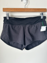 Load image into Gallery viewer, Lululemon Athletic Shorts Size Small
