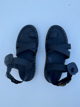 Load image into Gallery viewer, Dr Martens Sandals Womens 8
