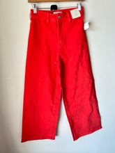 Load image into Gallery viewer, Universal Thread Pants Size 1/2 (26)
