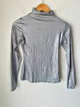 Load image into Gallery viewer, Skims Long Sleeve Top Size Small
