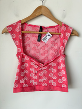 Load image into Gallery viewer, Out From Under Short Sleeve Top Size Medium

