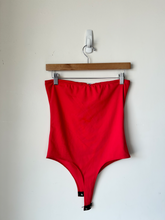 Load image into Gallery viewer, Bodysuit Size Small

