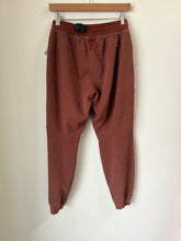 Load image into Gallery viewer, Lulu Lemon Athletic Pants Size Small
