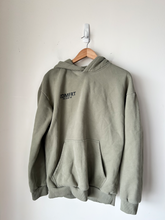 Load image into Gallery viewer, Comfrt Sweatshirt Size Medium
