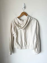 Load image into Gallery viewer, Who What Wear Sweatshirt Size Small
