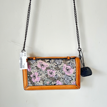 Load image into Gallery viewer, Coach Purse
