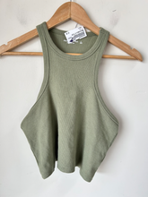 Load image into Gallery viewer, Abercrombie &amp; Fitch Tank Top Size Large
