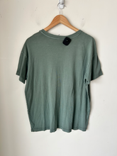 Load image into Gallery viewer, Aerie T-shirt Size Small
