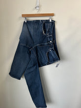 Load image into Gallery viewer, Silver Denim Size 34
