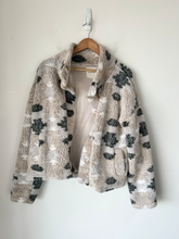 Load image into Gallery viewer, Thread &amp; Supply Outerwear Size Large

