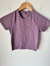Load image into Gallery viewer, Lululemon Athletic Top Size Small

