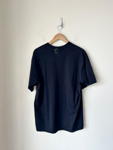 Load image into Gallery viewer, Nike T-shirt Size Medium
