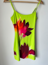 Load image into Gallery viewer, White Fox Dress Size Small
