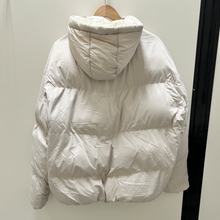 Load image into Gallery viewer, Pretty Little Thing Heavy Outerwear Size Large
