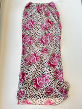 Load image into Gallery viewer, Princess Polly Long Skirt Size Small
