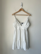 Load image into Gallery viewer, Pretty Little Thing Dress Size Medium
