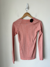 Load image into Gallery viewer, Lululemon Athletic Top Size Large
