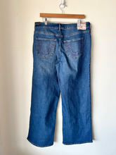 Load image into Gallery viewer, True Religion Denim Size 13/14 (32)
