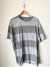 Load image into Gallery viewer, American Eagle T-shirt Size XXL
