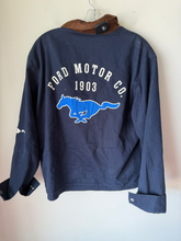 Load image into Gallery viewer, Outerwear Size Small
