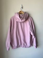 Load image into Gallery viewer, Aritzia Sweatshirt Size Large
