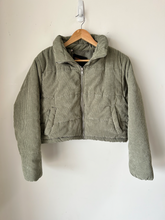 Load image into Gallery viewer, Ambiance Outerwear Size Large

