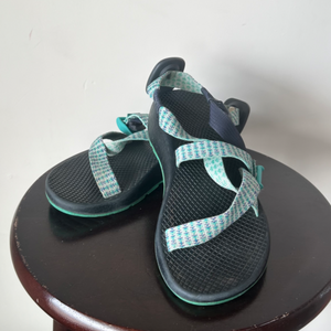 Chaco Sandals Womens 6