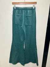 Load image into Gallery viewer, Out From Under Athletic Pants Size Small
