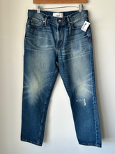 Load image into Gallery viewer, Bdg Denim Size 32
