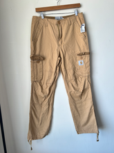 Load image into Gallery viewer, Carhartt Pants Size Large
