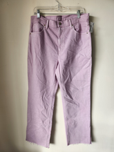 Load image into Gallery viewer, Gap Capris Size 11/12 (31)
