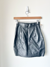 Load image into Gallery viewer, American Apparel Short Skirt Size Extra Small
