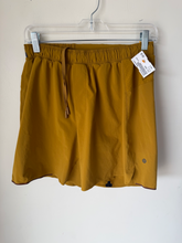 Load image into Gallery viewer, Lulu Lemon Athletic Shorts Size Small
