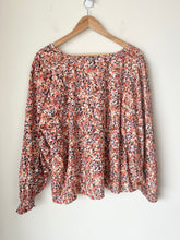 Load image into Gallery viewer, Old Navy Long Sleeve Top Size 2XL
