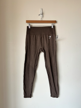 Load image into Gallery viewer, Gym Shark Athletic Pants Size Medium

