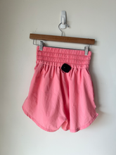 Load image into Gallery viewer, Nike Athletic Shorts Size Small
