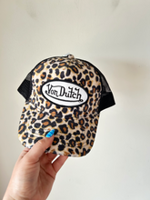 Load image into Gallery viewer, Hat
