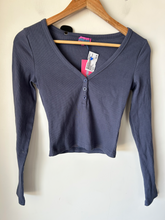 Load image into Gallery viewer, Edikted Long Sleeve Top Size Small
